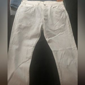 White Levi 501’s